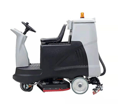 驾驶式洗地机