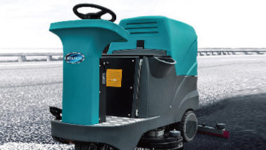 智能洗地，，，清洁升级——驾驶式洗地机的刷新之路