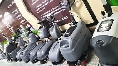 电动洗地机的售后服务有包管吗？